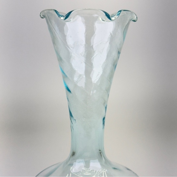Vintage Turquoise Swirl Glass Vase - Picture 3 of 10